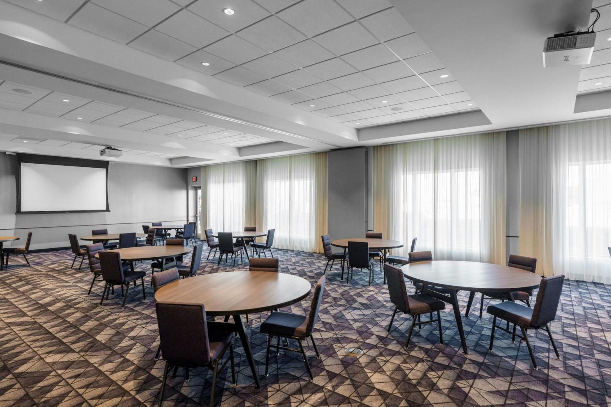 Courtyard By Marriott Indianapolis Fishers Esterno foto